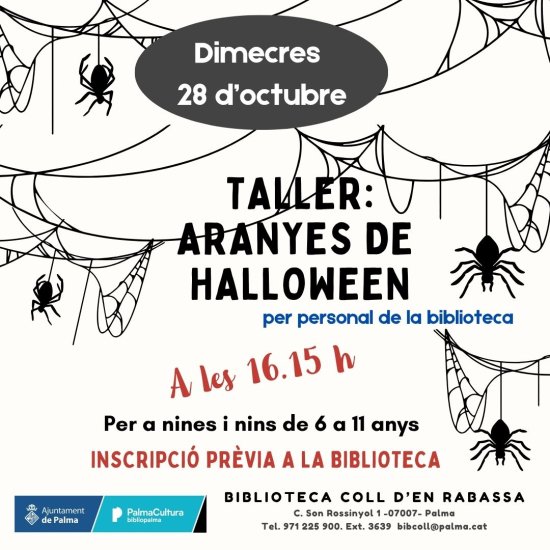 Toiles d'araignée d'Halloween, animées par le personnel de la bibliothèque
