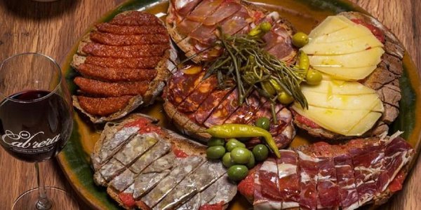 Hero image for the guide 'Savoring Mallorca: The Gourmet Pa amb Oli Trail'