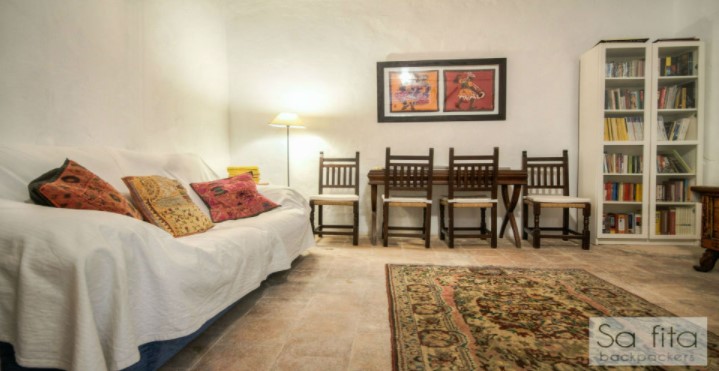 Hostel Sa Fita Backpackers