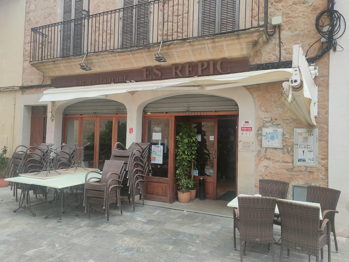 Restaurang "Es Repic"