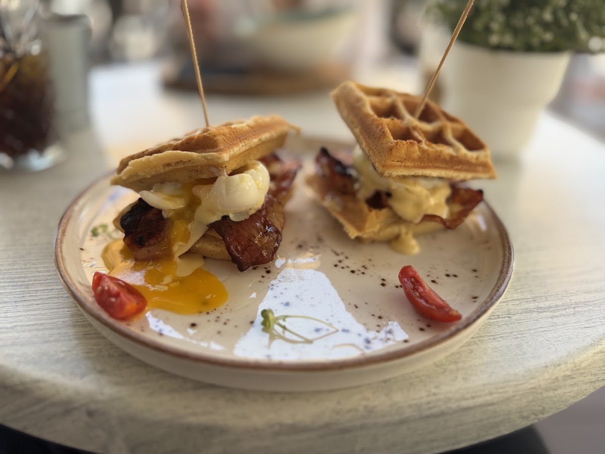 Gelacious: Restaurante Palmanova, Brunch, Bar de Cócteles