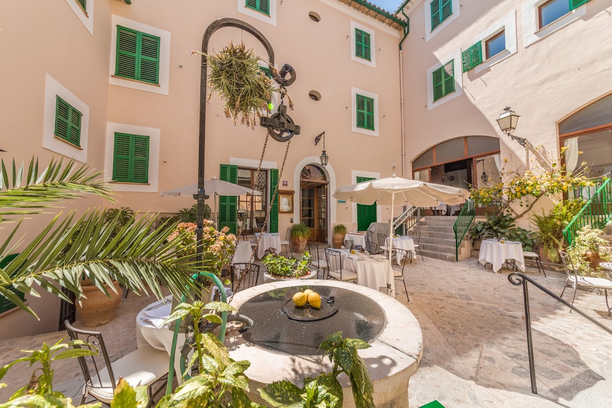 El Guía Hotel & Restaurant