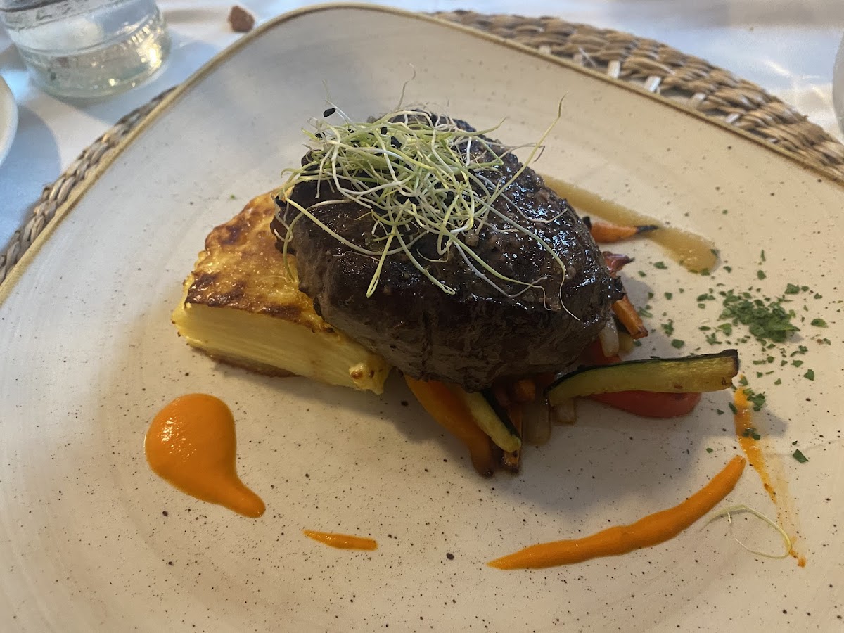 Restaurante ZARZALES