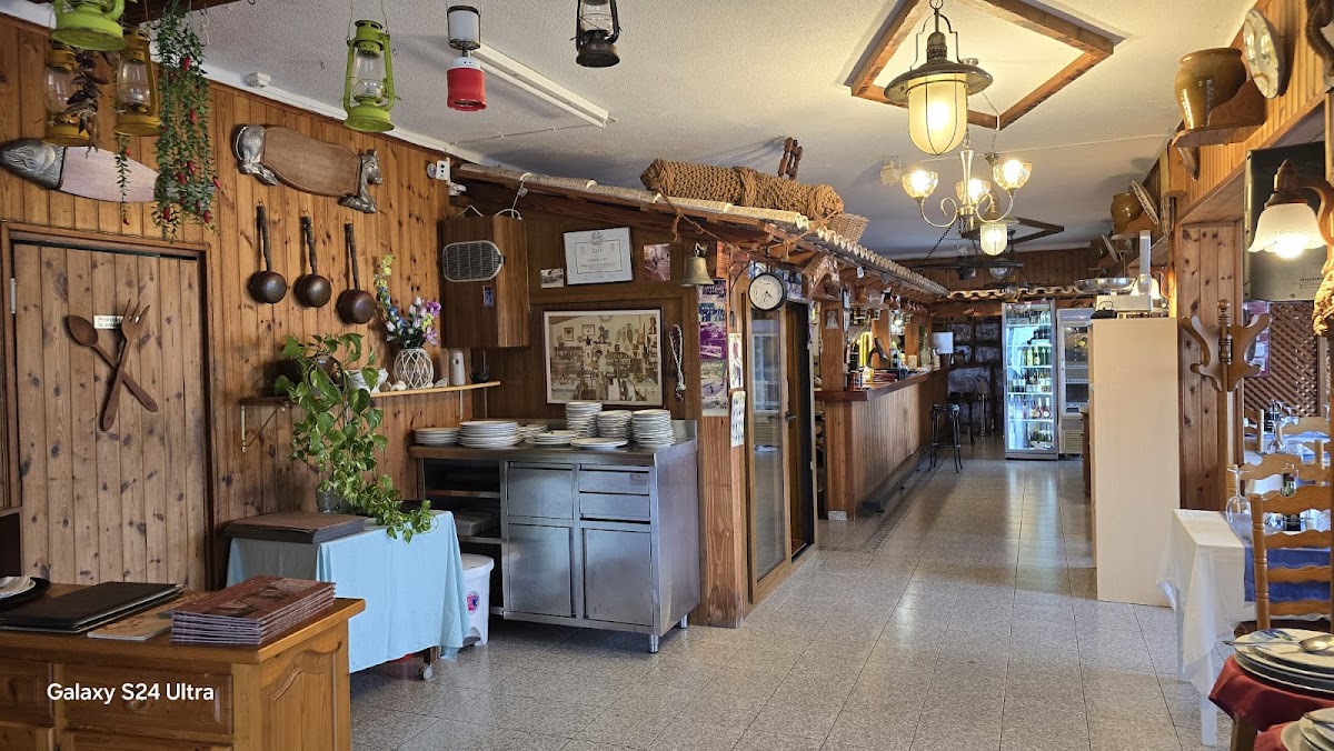 Es Mollet Sjømatrestaurant Cala Bona
