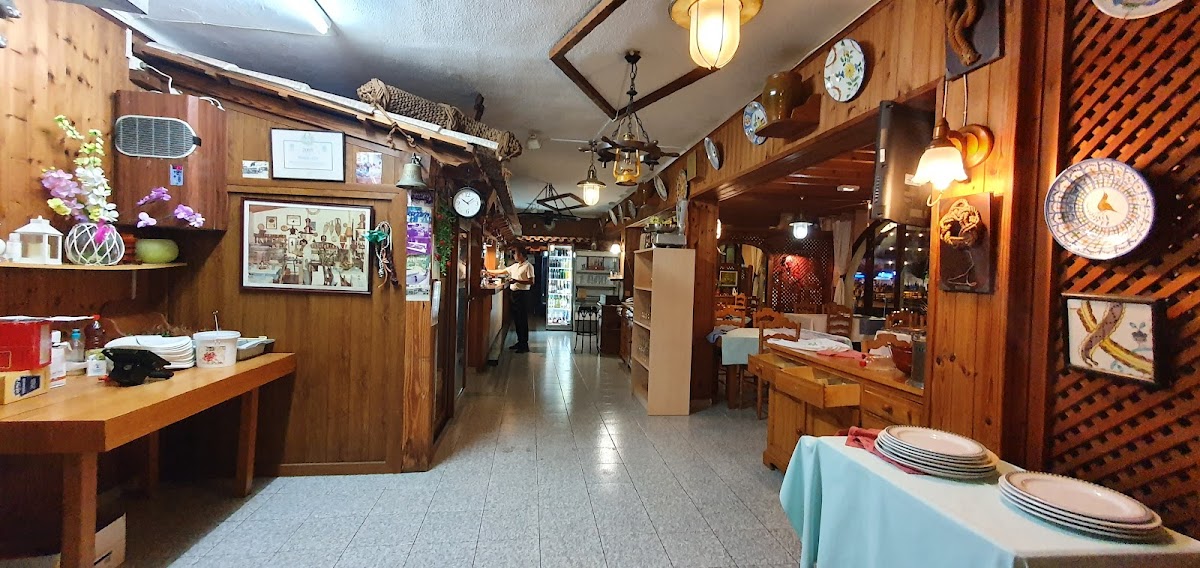 Es Mollet Sjømatrestaurant Cala Bona