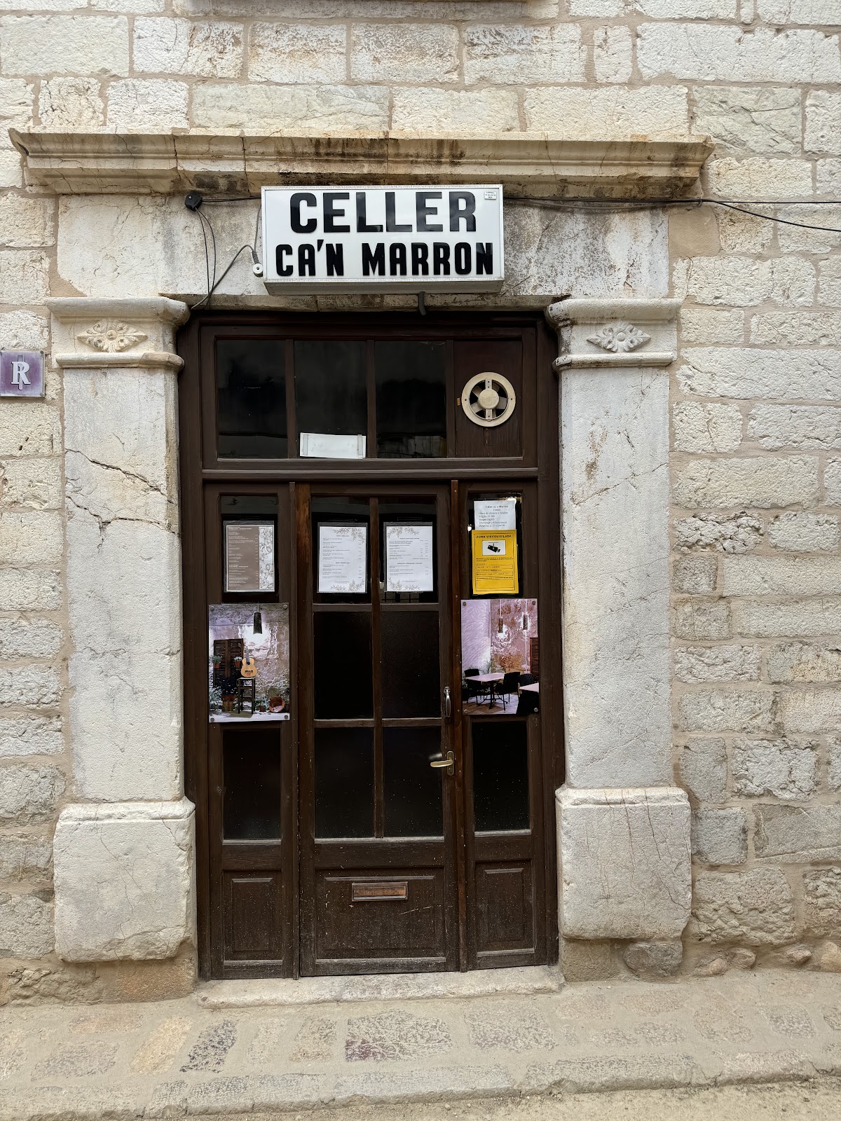 RESTAURANTE CELLER CAN MARRON C.B.