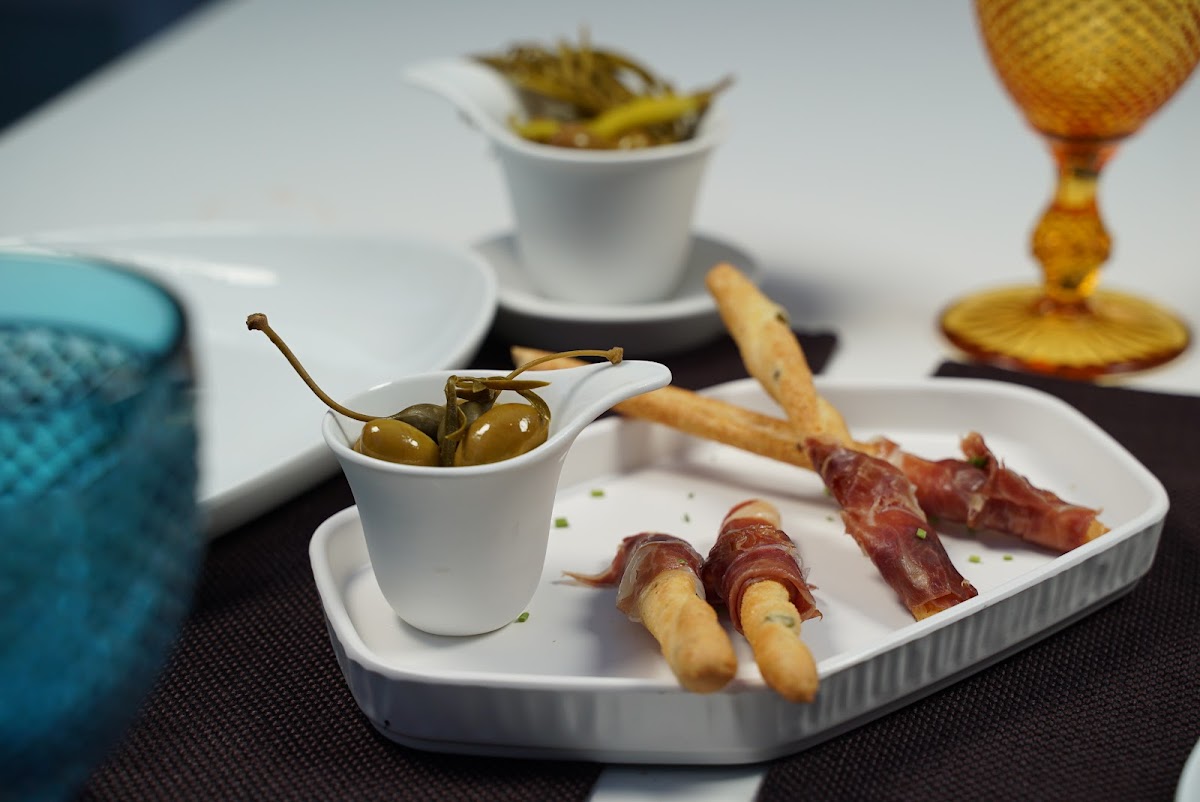 ARTWALL Bar - Restaurante