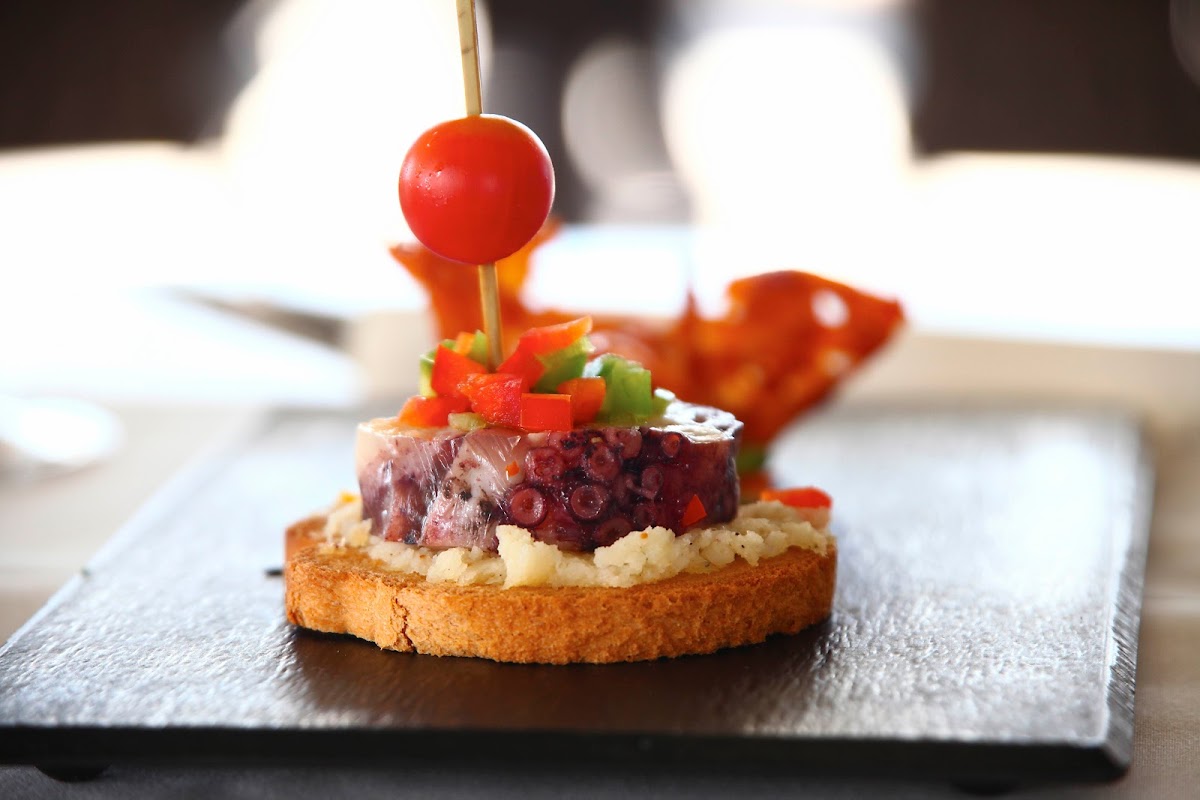 Mikel & Pintxo
