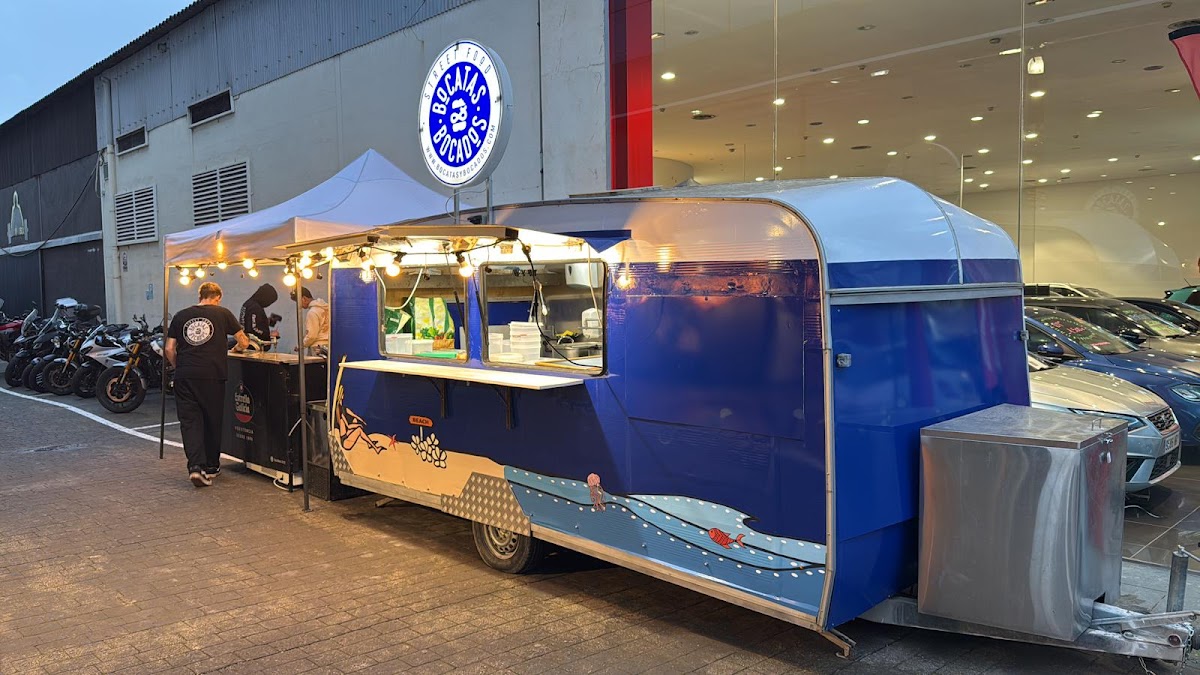 Bocatas y Bocados: Restauration, Food Trucks, Événements, Mariages