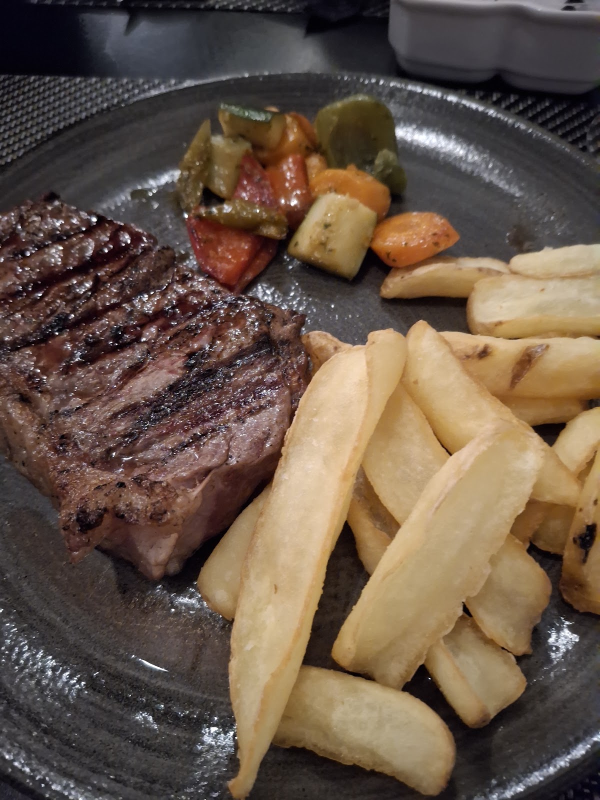 Muddy's Vedfyrt Grill