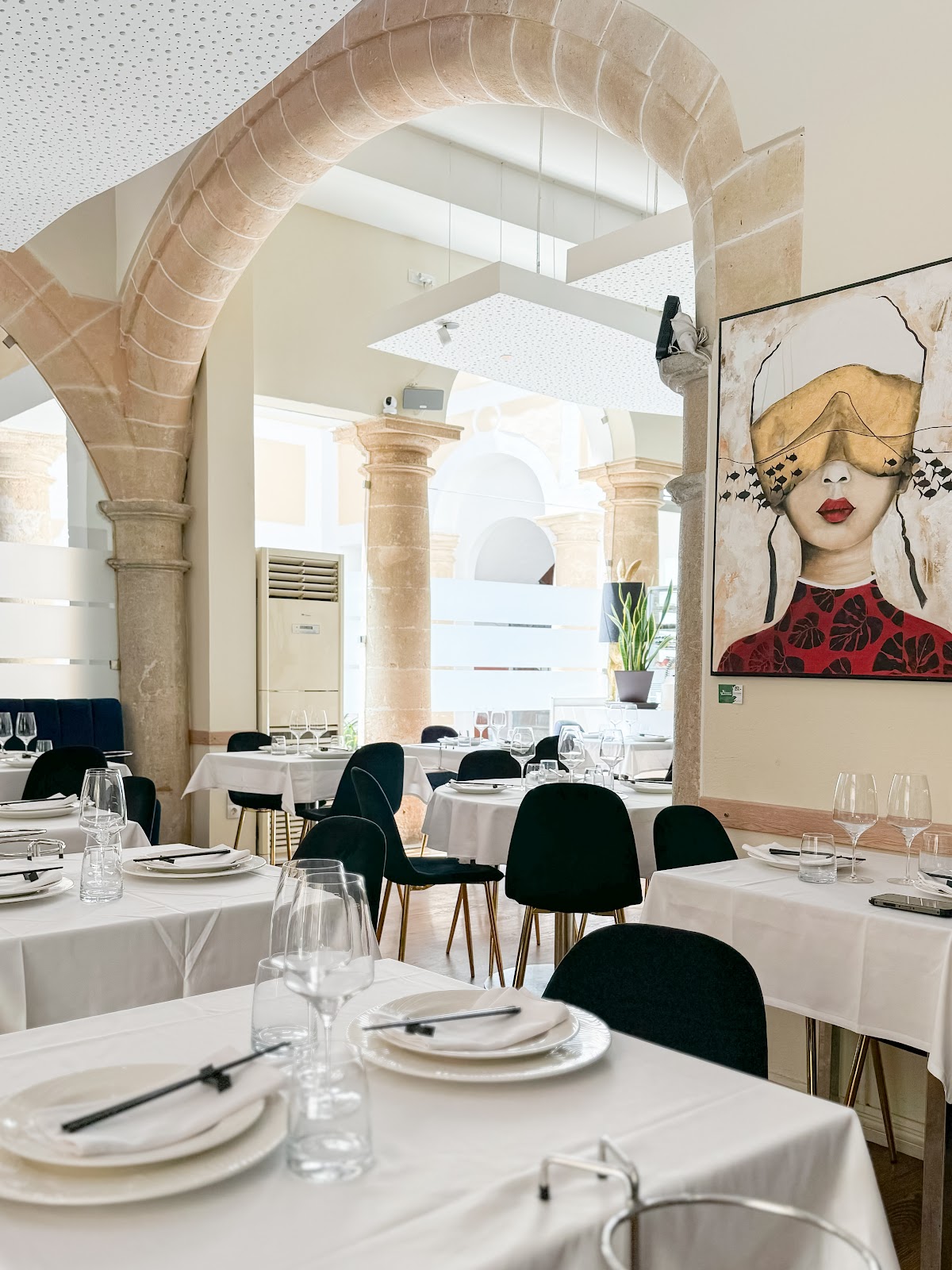 Emilio Innobar - Restaurang cocina de fusión