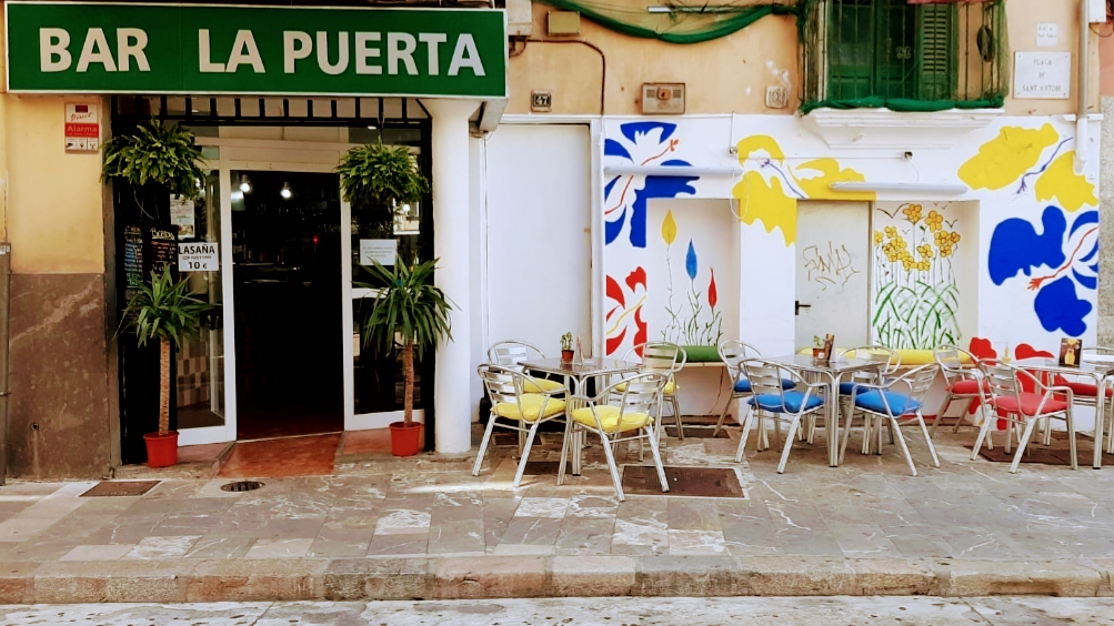 Bar och Restaurang La Puerta