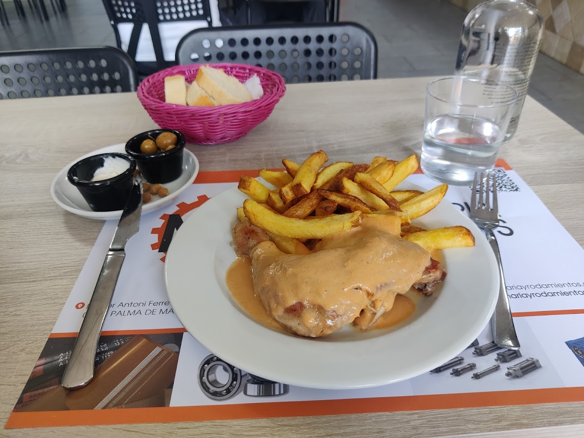 Restaurant Son Rossinyol