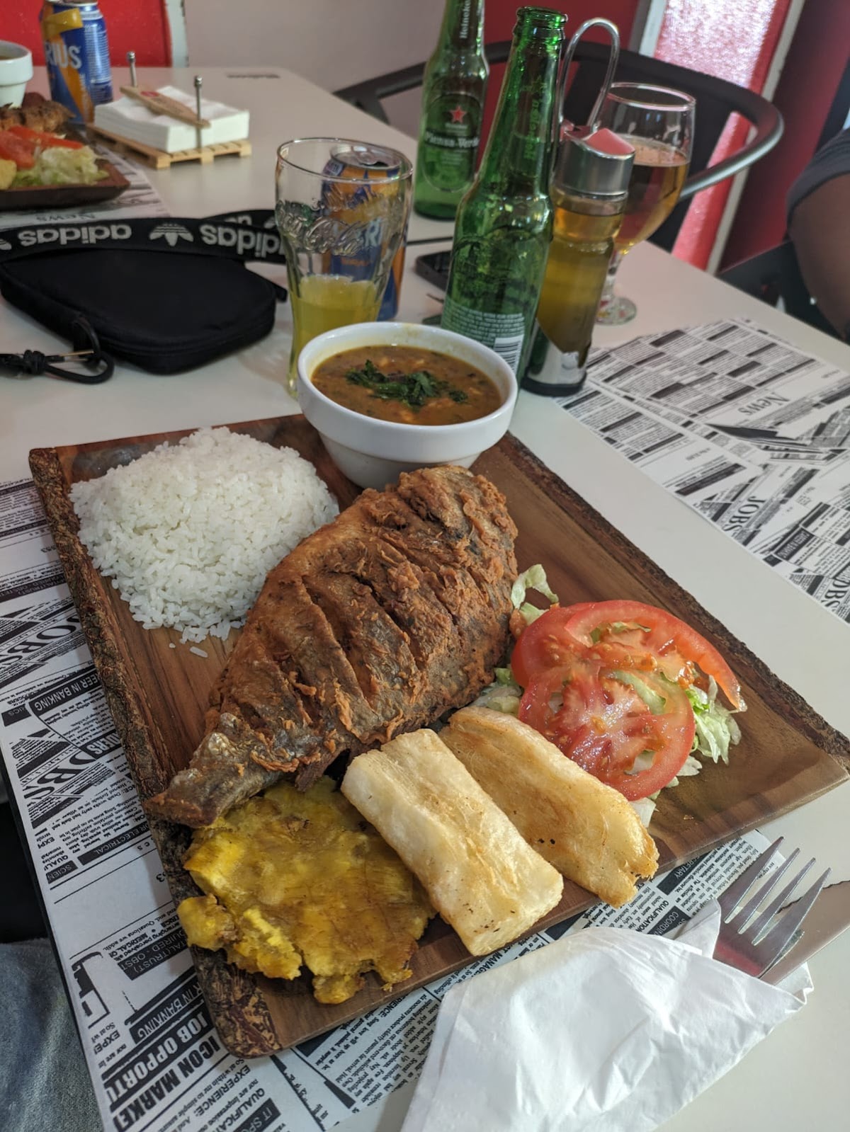 La Caleñita comida colombiana