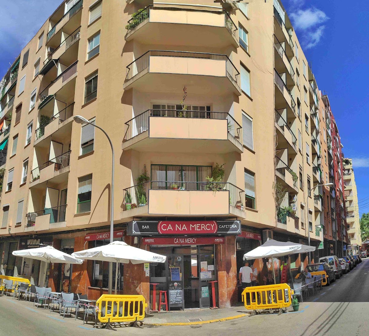 Bar Cafeteria Panaderia Los Azares