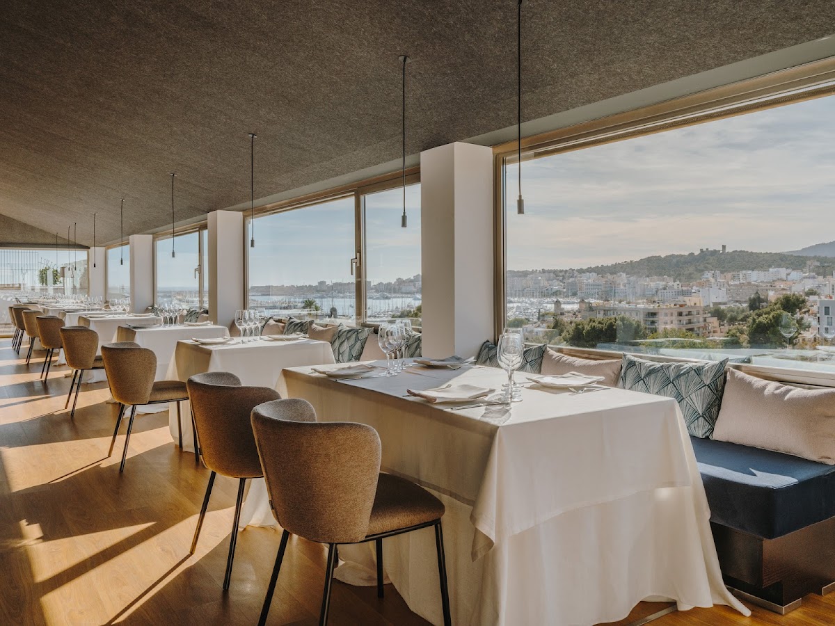 L'Àtic Restaurante. Hotel Saratoga
