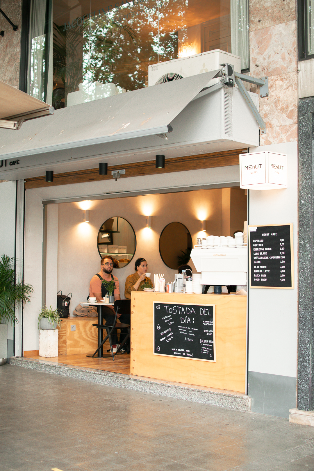 MENUT CAFÈ - Cafeteria de Especialitat | Brunch | Esmorzars
