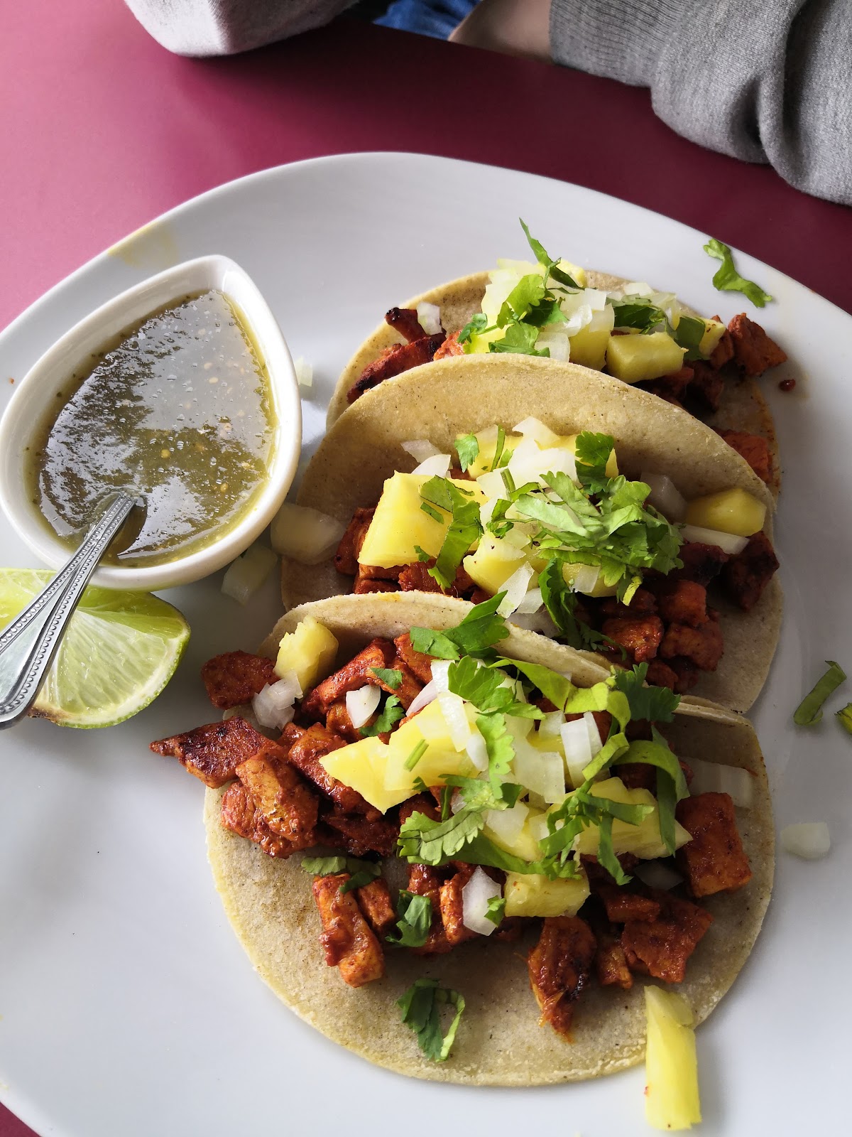 La llorona taco bar