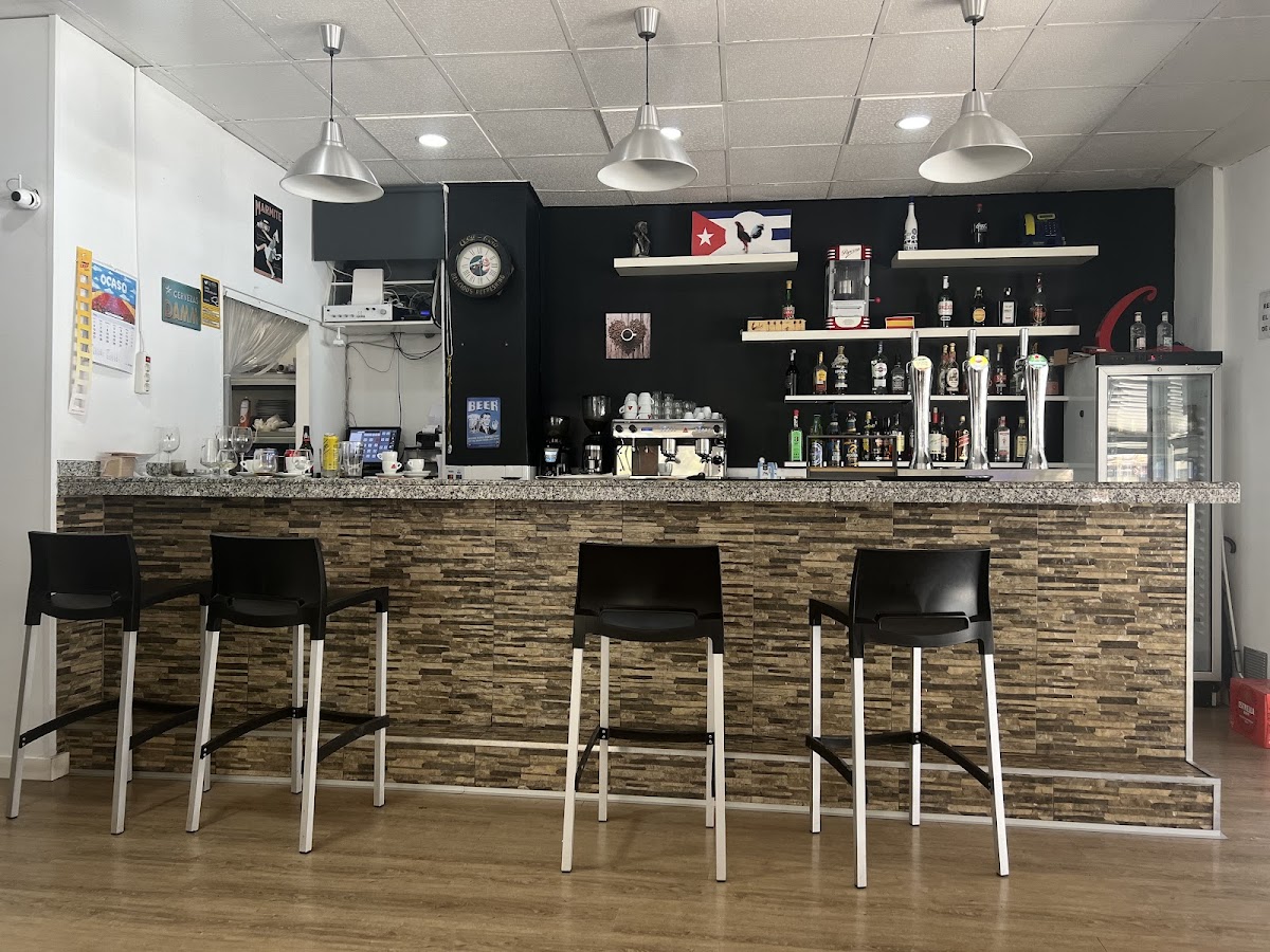 Bar cafétéria el gallo cubano 1