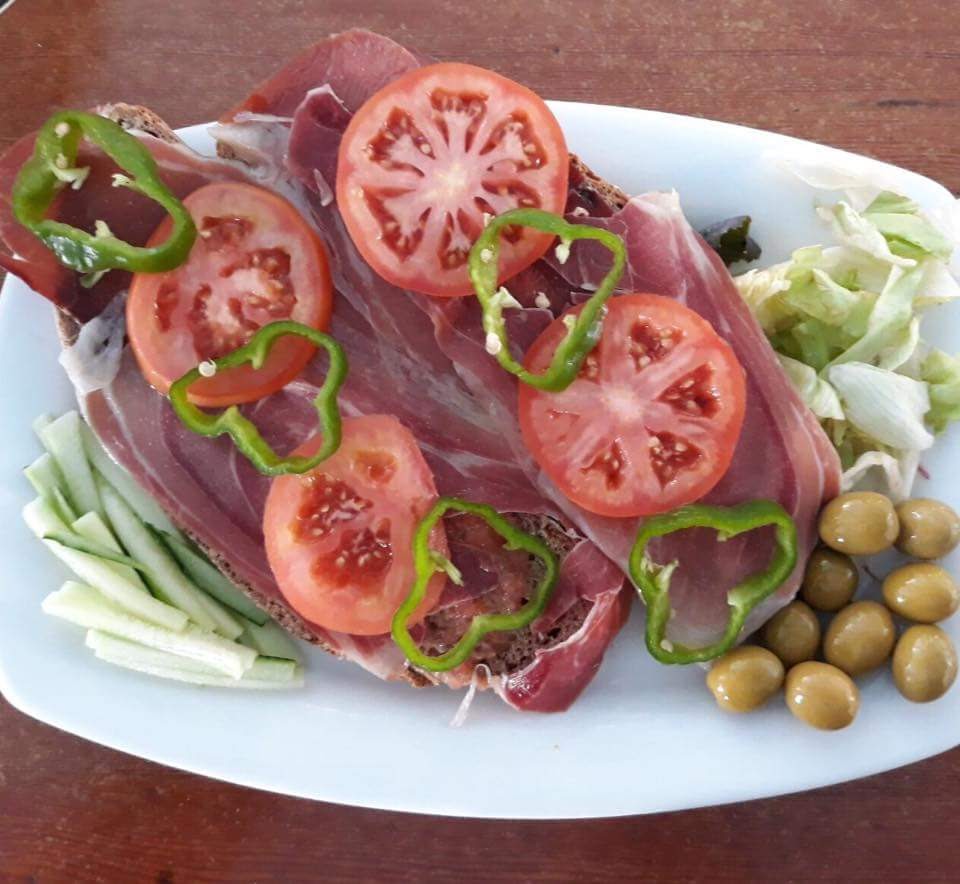 BAR & RISTORANTE MARINAS
