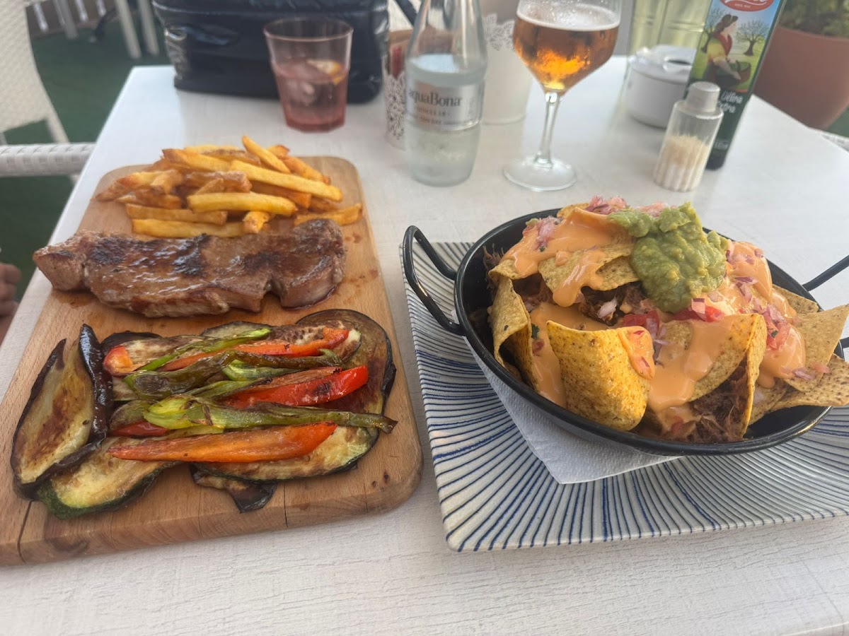 Davy's Food & Drinks I Restaurant - Cafétéria