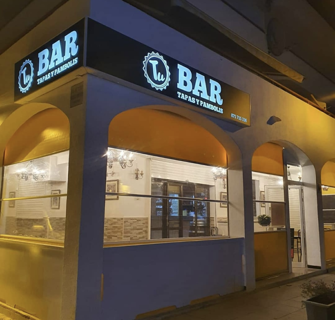 TU BAR, TAPAS OG PAMBOLIS