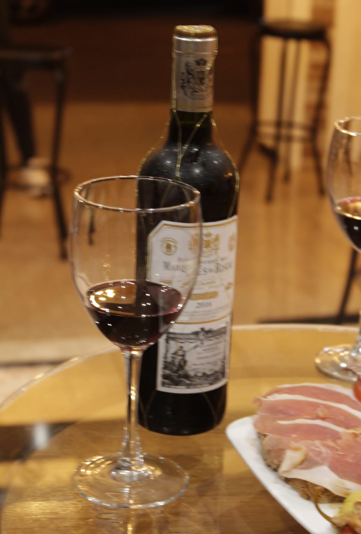 TU BAR, TAPAS Y PAMBOLIS