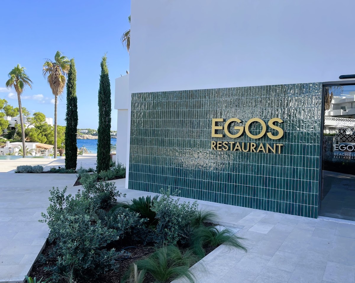 Egos Restaurant & Strandklubb