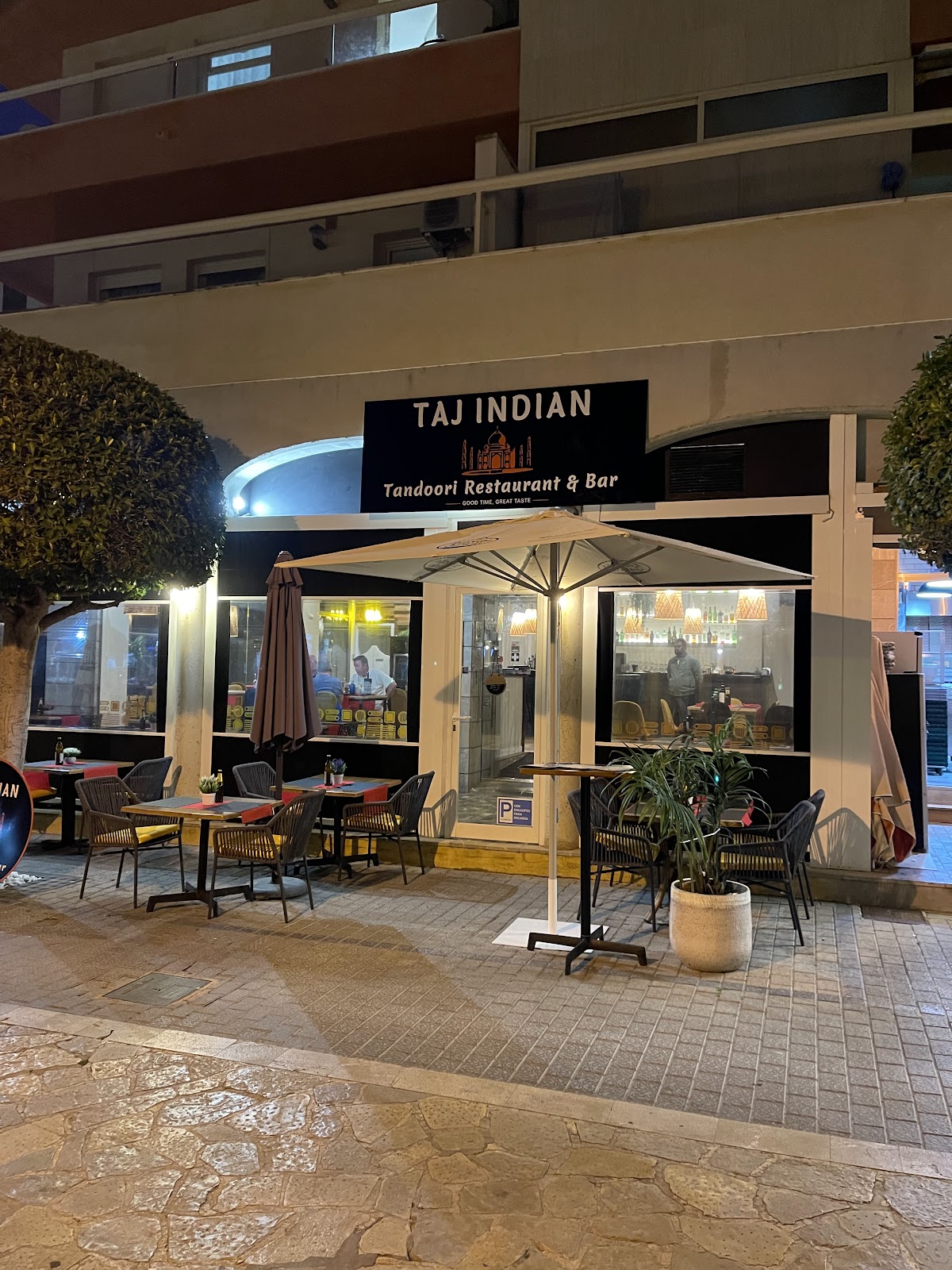Taj Indian Restaurant & Bar