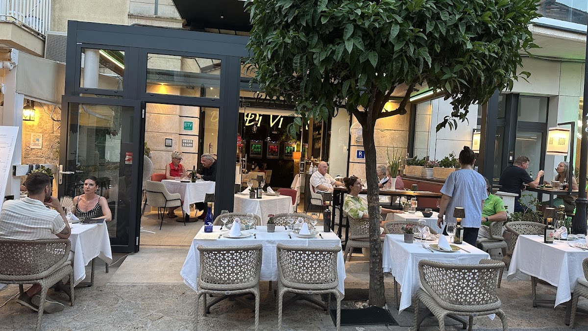 Restaurant Vinoteca Divi