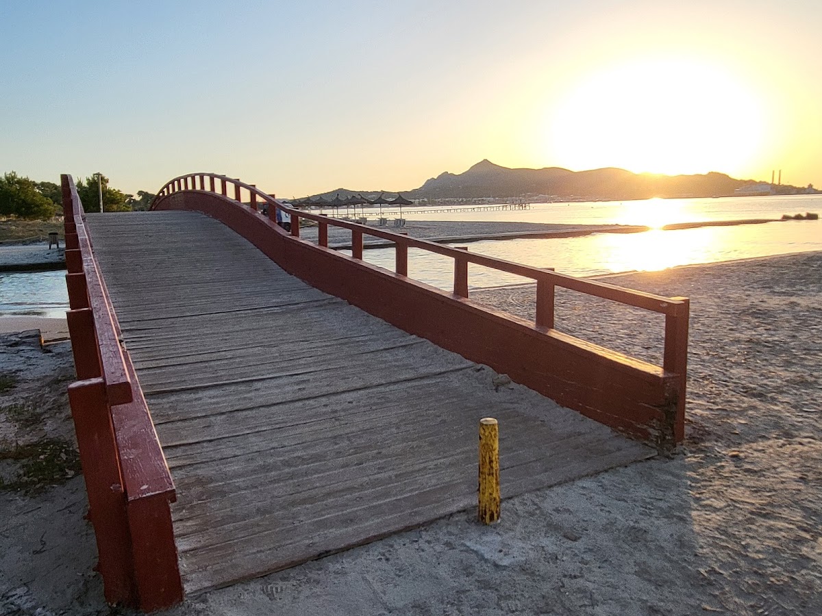 El puente rojo