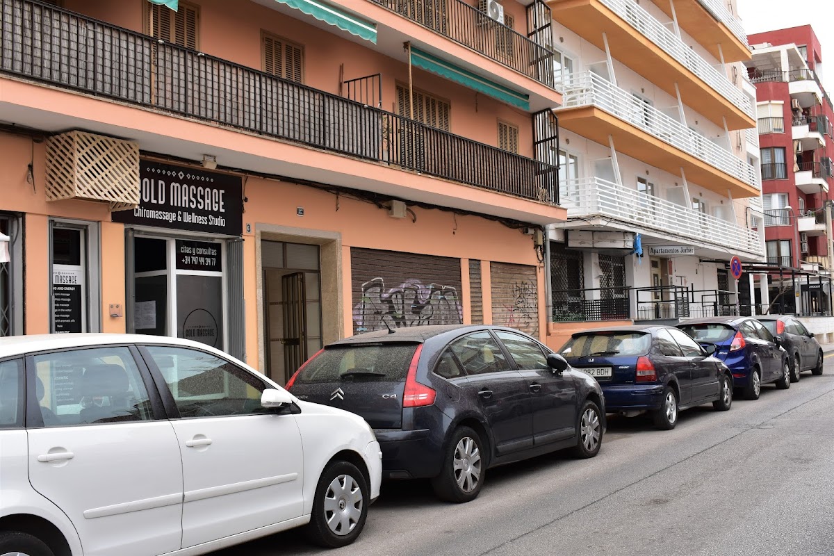 GOLD MASSAGE * Studio Professionale di Chiromassaggio e Benessere * (solo su appuntamento)