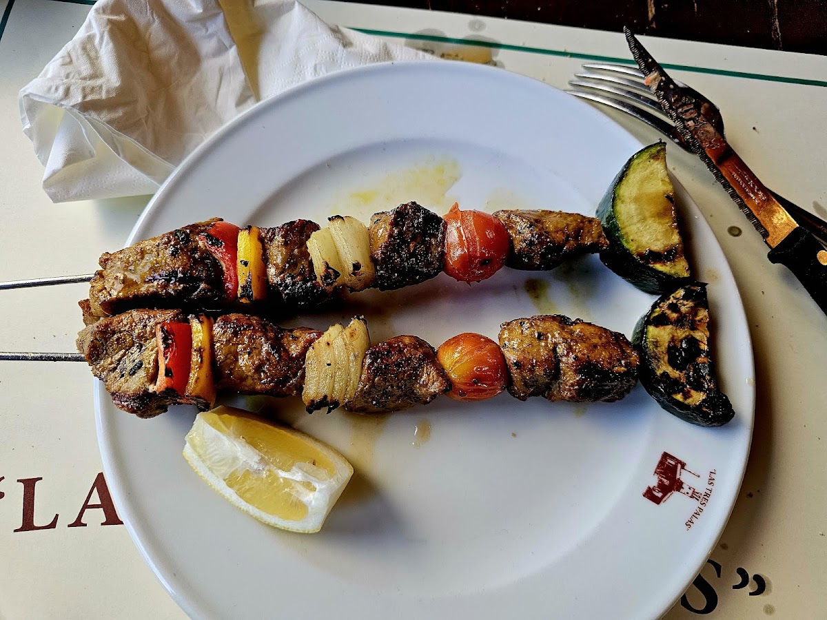 Restaurant las Tres Palas Grill