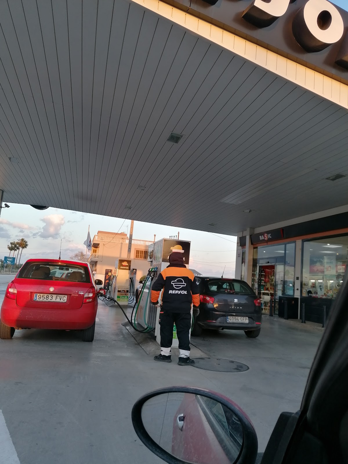 Estación de Servicio Repsol