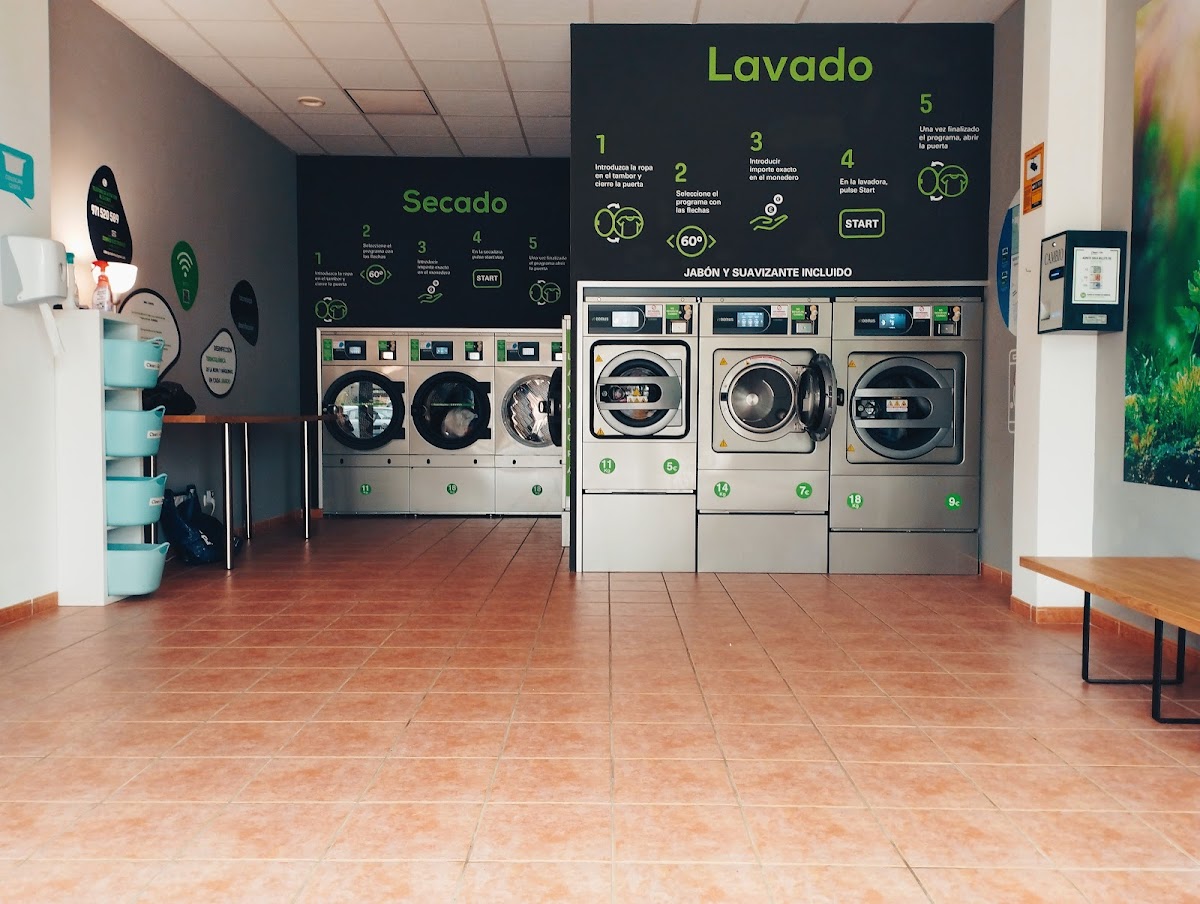 CLEAN & GO LAVANDERIA AUTOSERVICIO