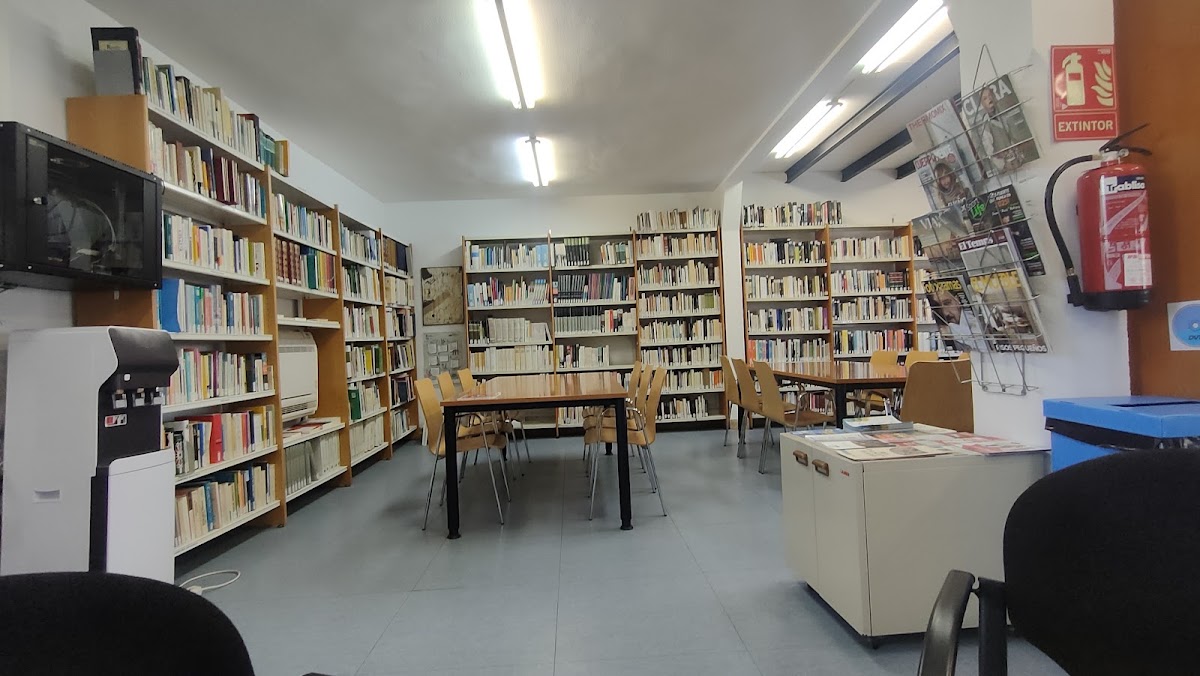 Biblioteca Municipal Sant Jordi