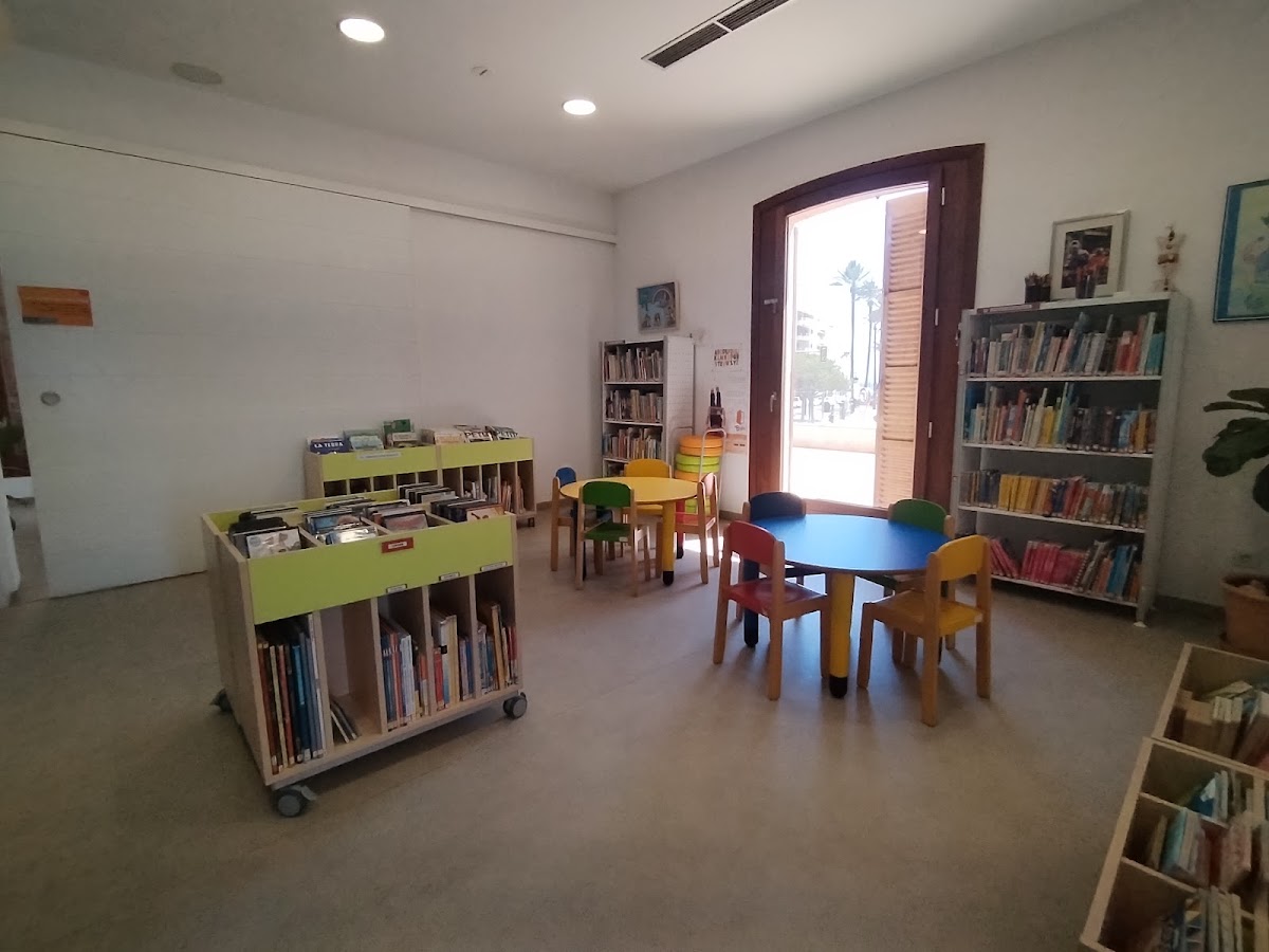 Biblioteca Municipal Molinar - Aurora Picornell
