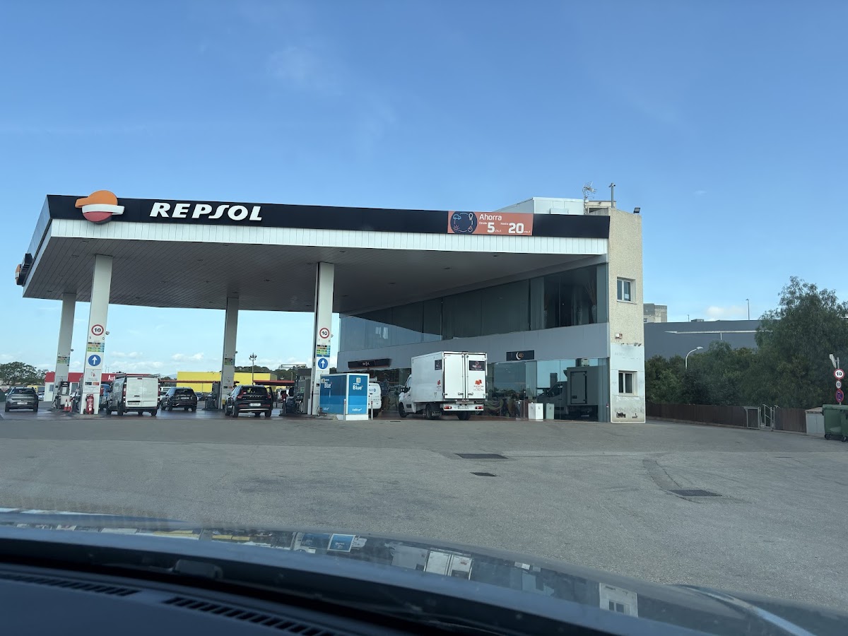 Estación de Servicio Repsol