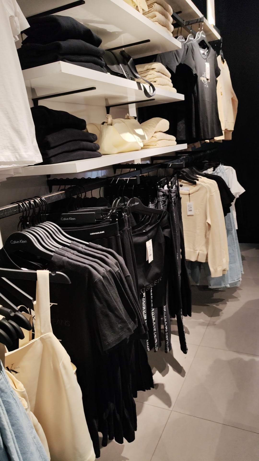 Calvin Klein Outlet