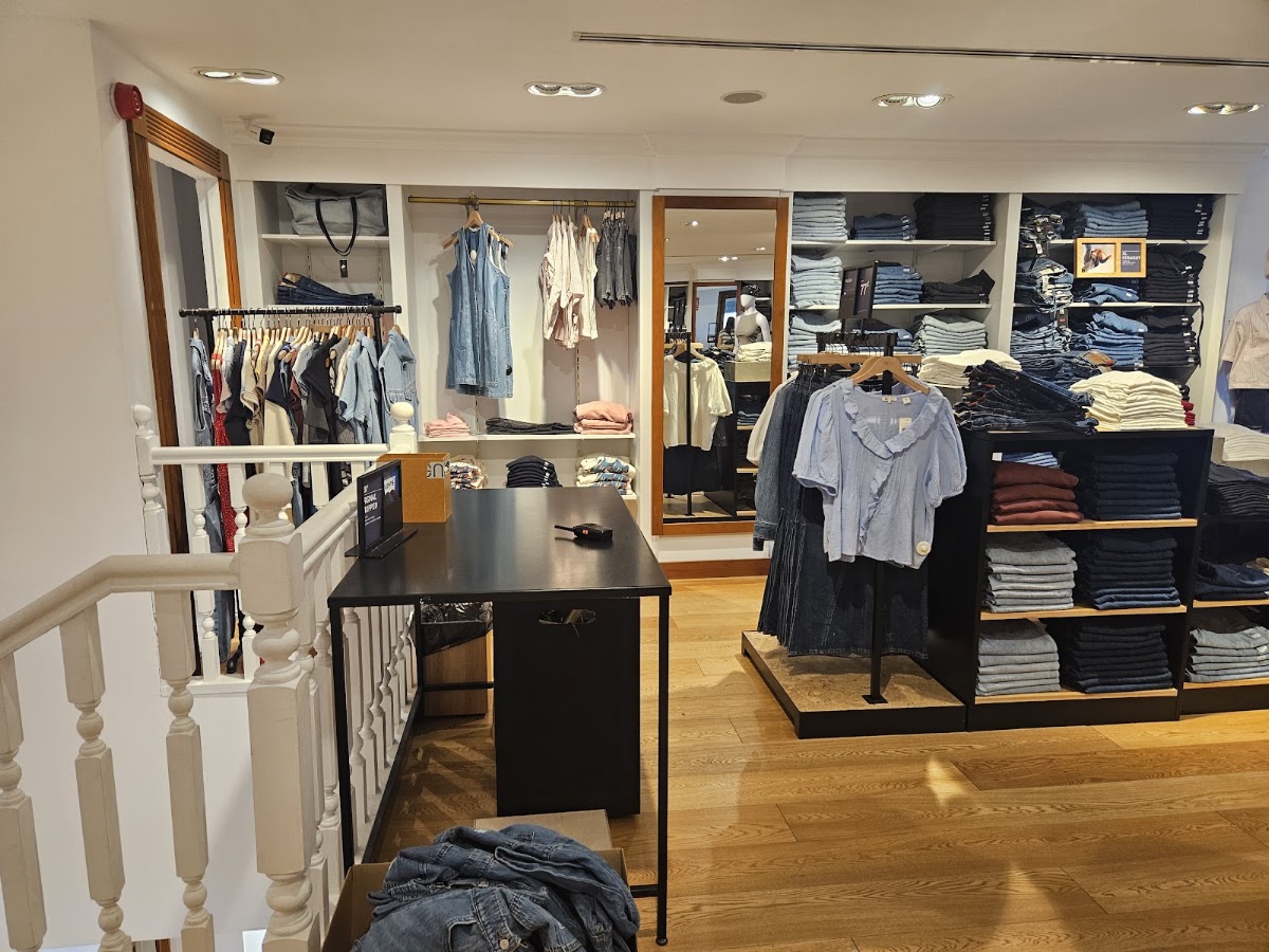 Levi's® Factory Outlet Mallorca Fashion Outlet