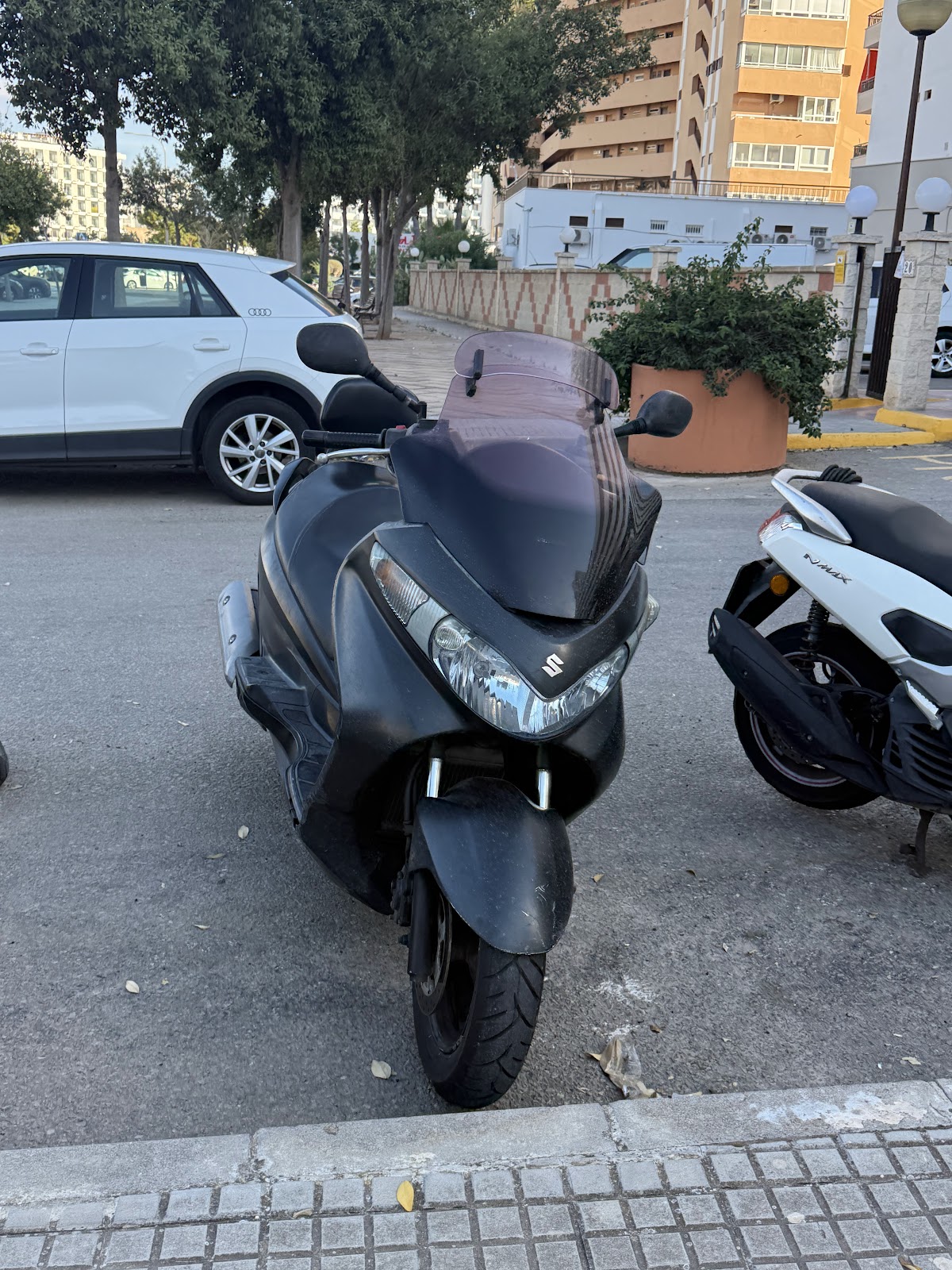 ROYAL RENT S.A.
