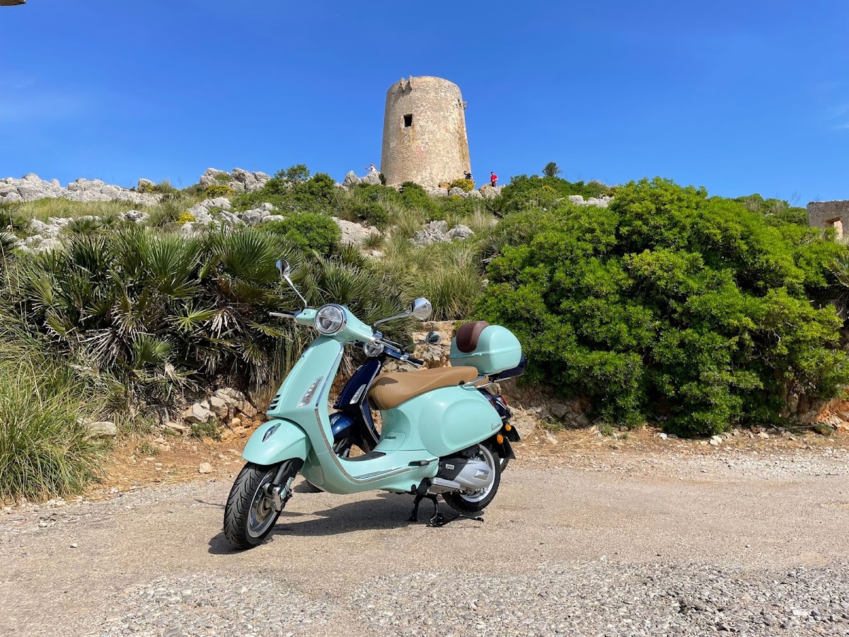 microcost Rent a Car (aluguel de scooter Alcudia)