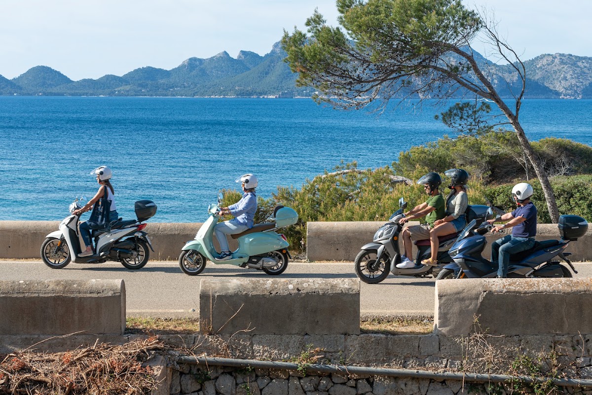 microcost Rent a Car (rent a scooter Alcúdia)