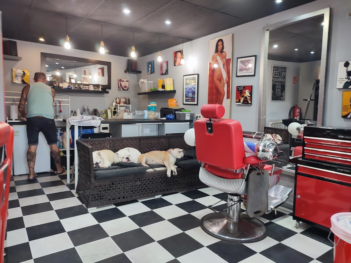 Mr. Lee’s Barbershop