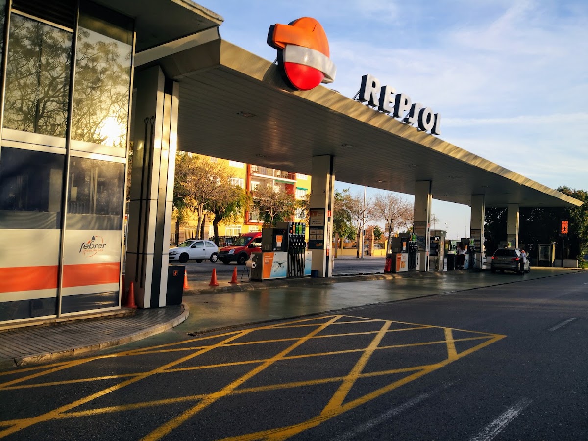 Bensinstation Repsol