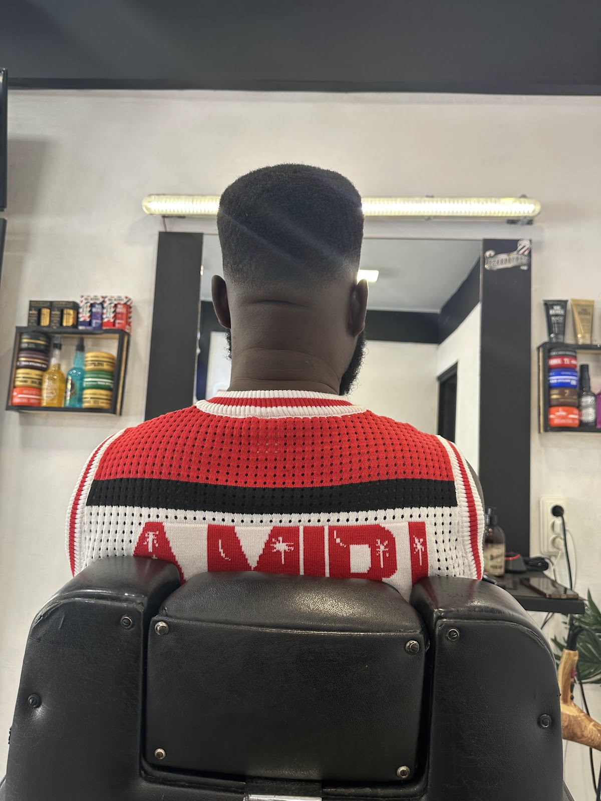 Barber shop Fresh Cutz