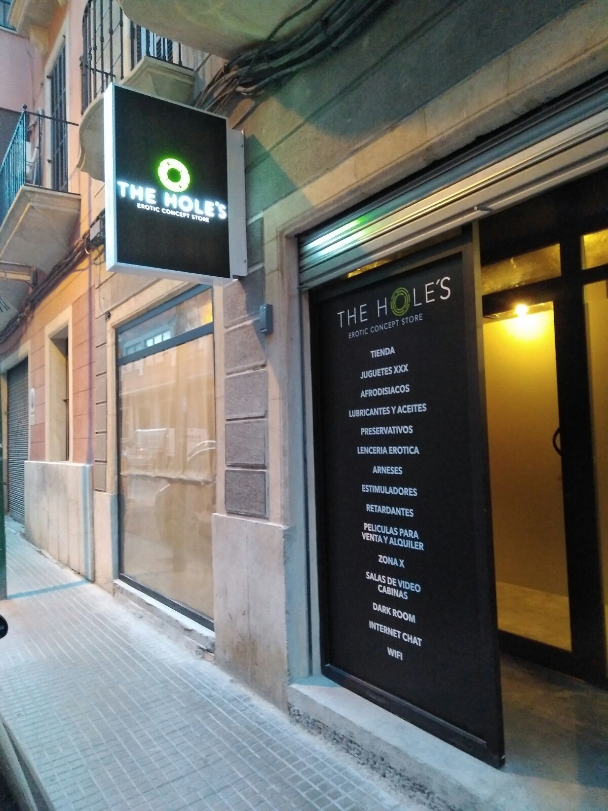 THE HOLE'S