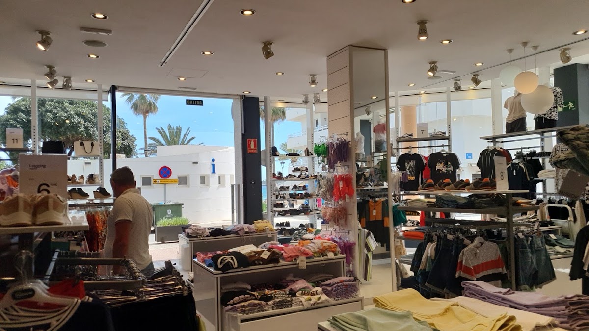 INSIDE - Tøj- og Skobutik