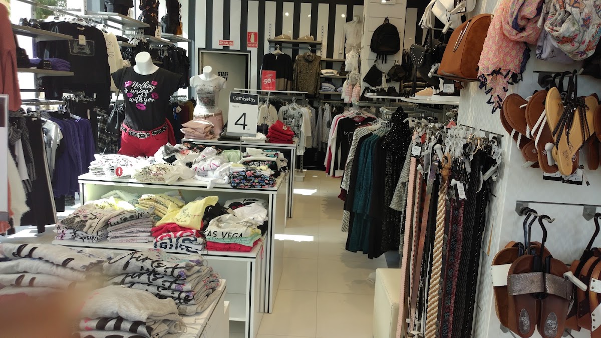 INSIDE - Tøj- og Skobutik