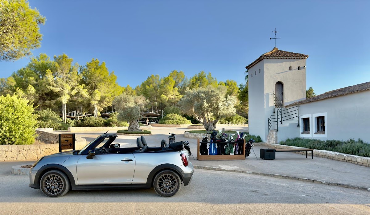 Rent A Car Arash